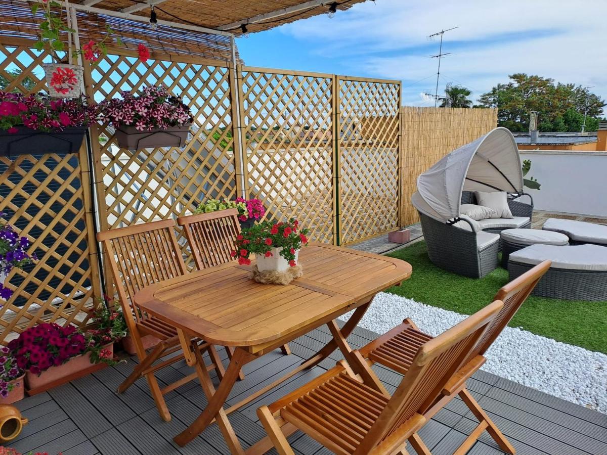 La Terrazza Di Zoe - Castromediano Cavallino di Lecce Exterior foto