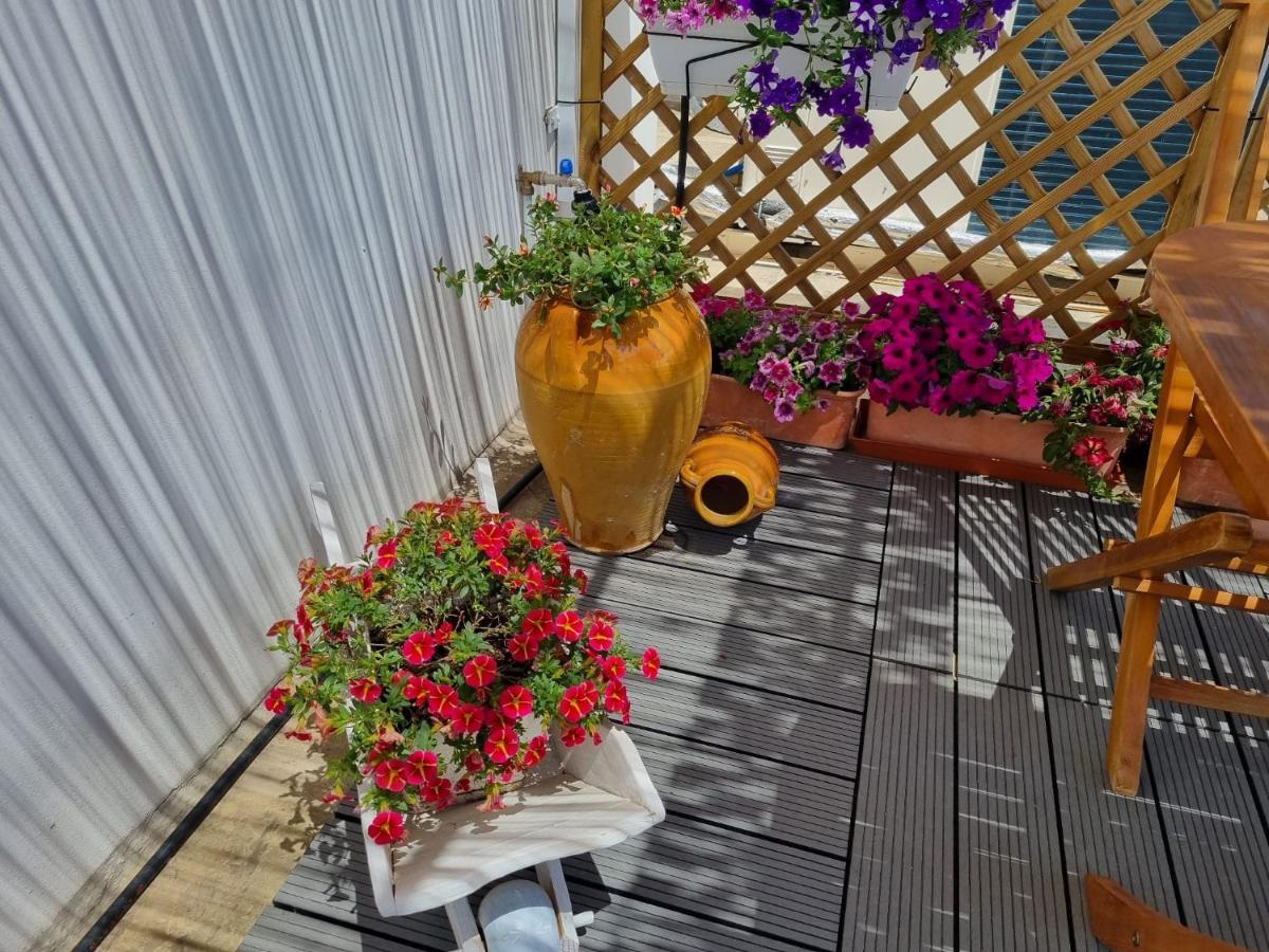 La Terrazza Di Zoe - Castromediano Cavallino di Lecce Exterior foto